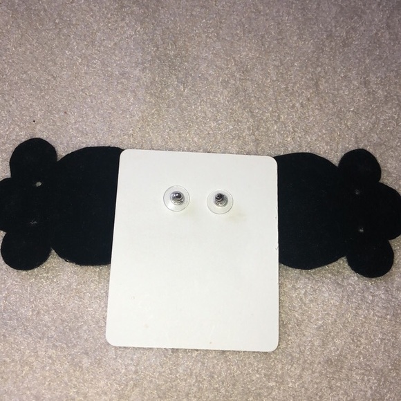 NEW Black bead Pomp and Circumstance earrings - Picture 2 of 2